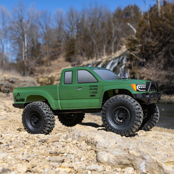 AXI03027T2 1/10 SCX10 III Base Camp 4WD Rock Crawler Brushed RTR, Green
