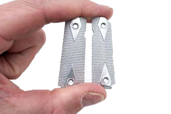 GG-1911-Silver Grips